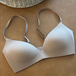 Lululemon Molded Cup Bra Sz 34C